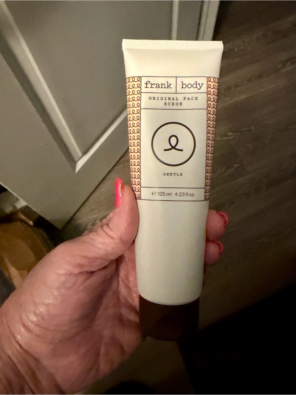 Frank Body Gentle Original Face Scrub - White/Brown